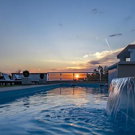 Melandura-9 By Interhome *