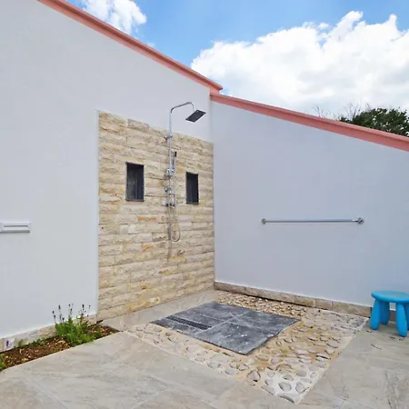 Melandura-9 By Interhome *