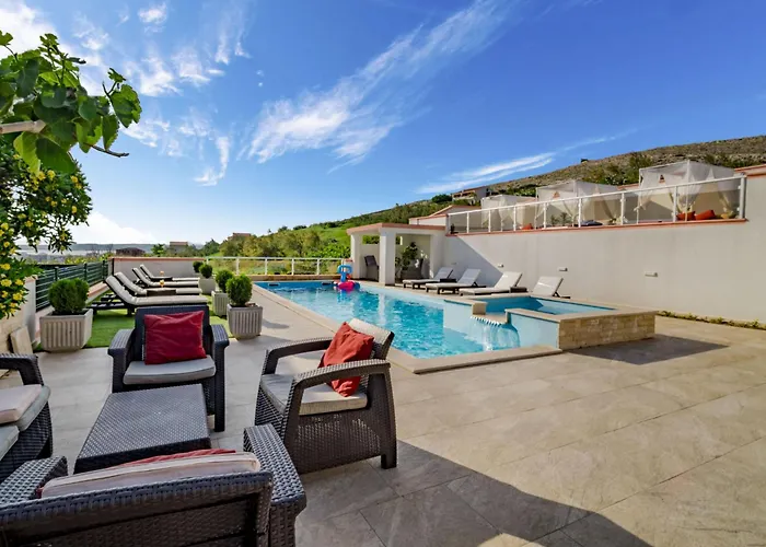 דירה Melandura-9 By Interhome Dinjiška