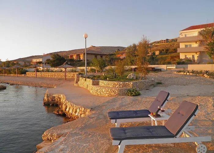 Melandura-9 By Interhome Dinjiška